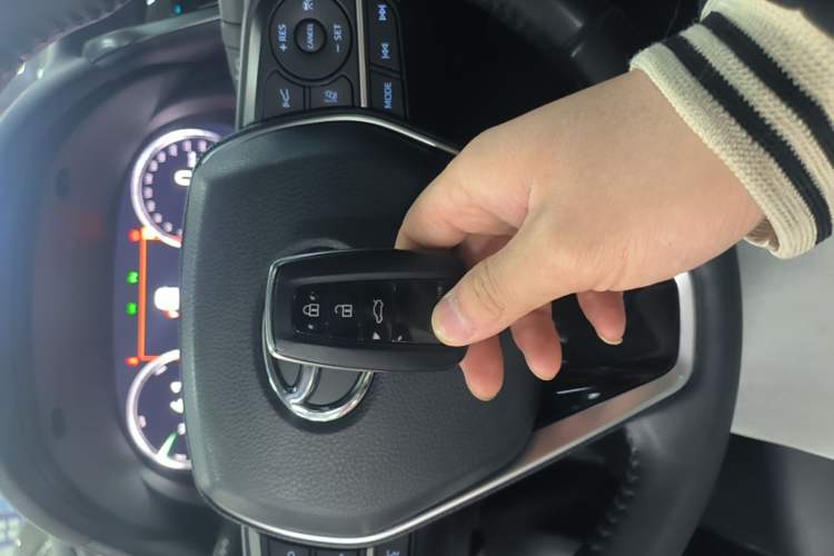 Used Toyota Camry 2021 Dual-Motor 2.5HG Luxury Edition Interior 1