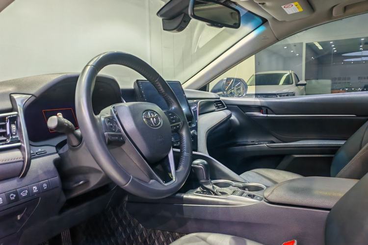 Used Toyota Camry 2021 2.5G Luxury Edition Interior 2