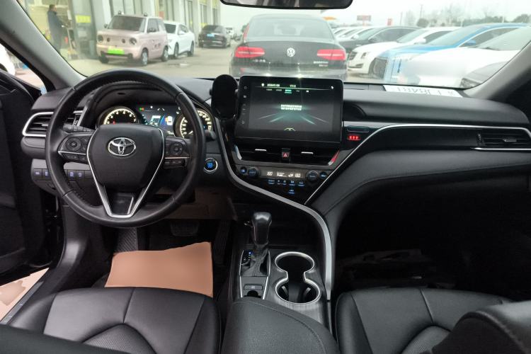 Used Toyota Camry 2021 2.0G Luxury Edition Interior 2