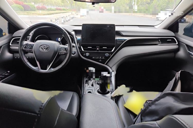 Used Toyota Camry 2021 2.0G Luxury Edition Interior 2