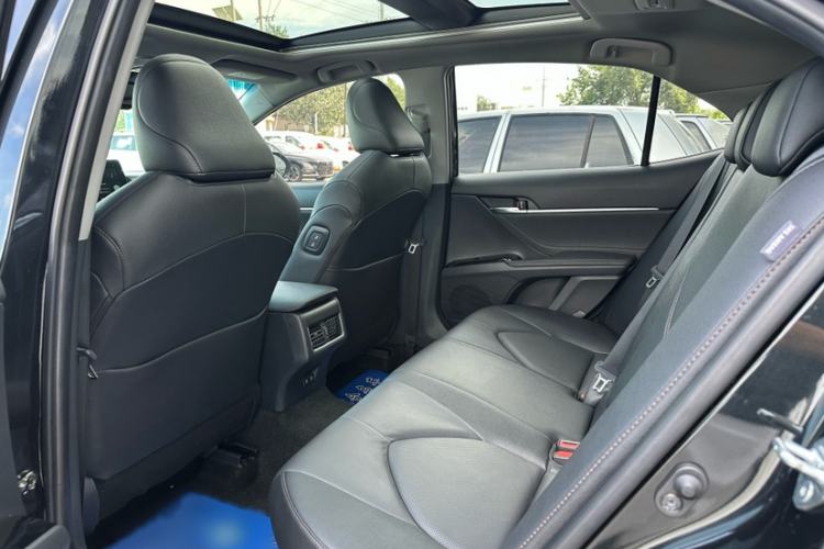Used Toyota Camry 2021 Dual-Motor 2.5HG Luxury Edition Interior 2