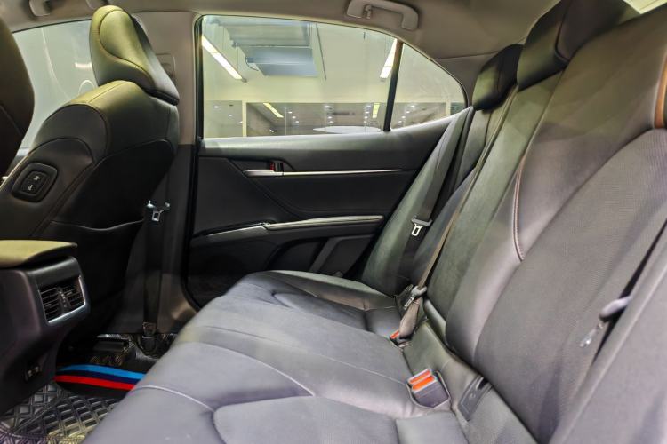Used Toyota Camry 2021 2.5G Luxury Edition Interior 3