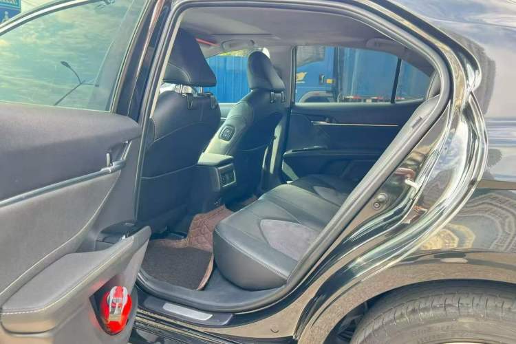Used Toyota Camry 2021 2.0S FENGSHANG Edition Interior 3