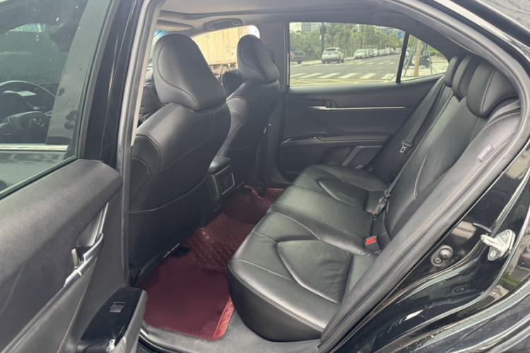 Used Toyota Camry 2021 2.5G Luxury Edition Interior 3