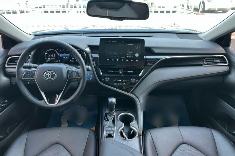 Used Toyota Camry 2021 Dual-Motor 2.5HG Luxury Edition Interior 3