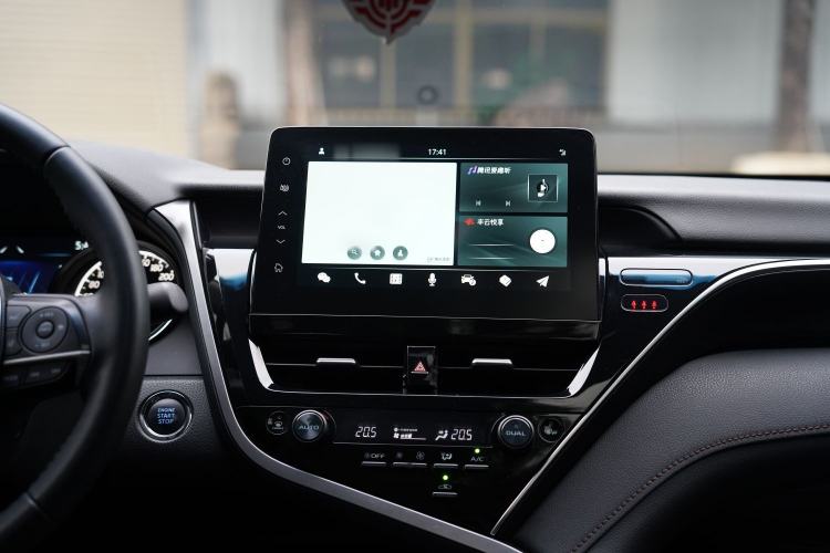 Used Toyota Camry 2021 2.0G Luxury Edition Interior 3