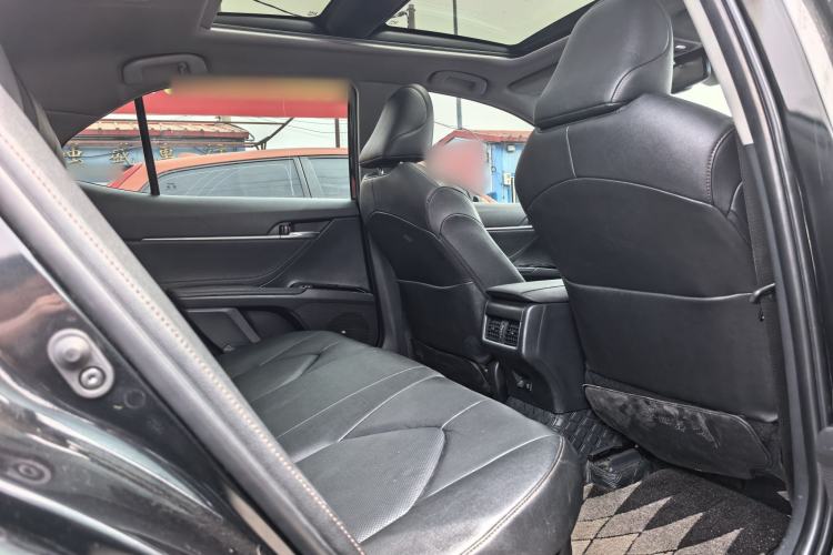 Used Toyota Camry 2021 Dual-Motor 2.5HG Luxury Edition Interior 3