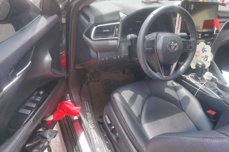 Used Toyota Camry 2021 2.5G Luxury Edition Interior 3