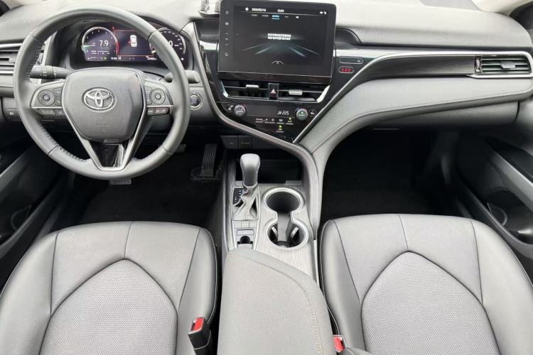 Used Toyota Camry 2021 2.5G Luxury Edition Interior 5