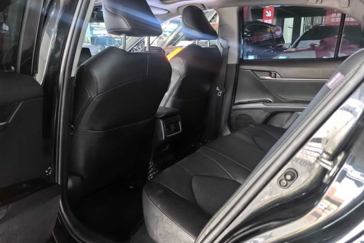 Used Toyota Camry 2021 2.5G Luxury Edition Interior 5