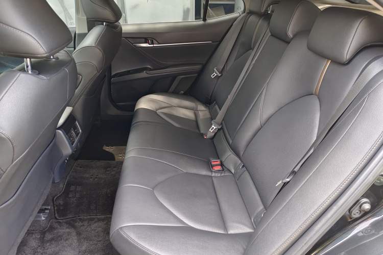 Used Toyota Camry 2021 Dual-Motor 2.5 HGVP Leading Edition Interior 6