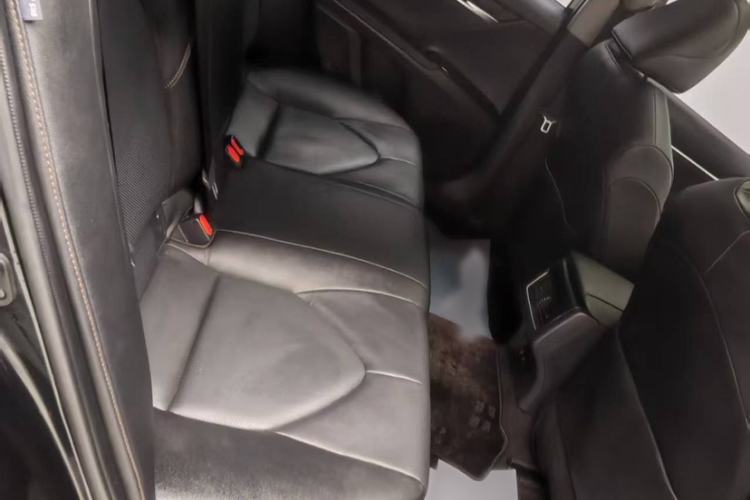 Used Toyota Camry 2021 2.0G Luxury Edition Interior 6