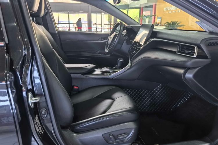 Used Toyota Camry 2021 2.5G Luxury Edition Interior 6