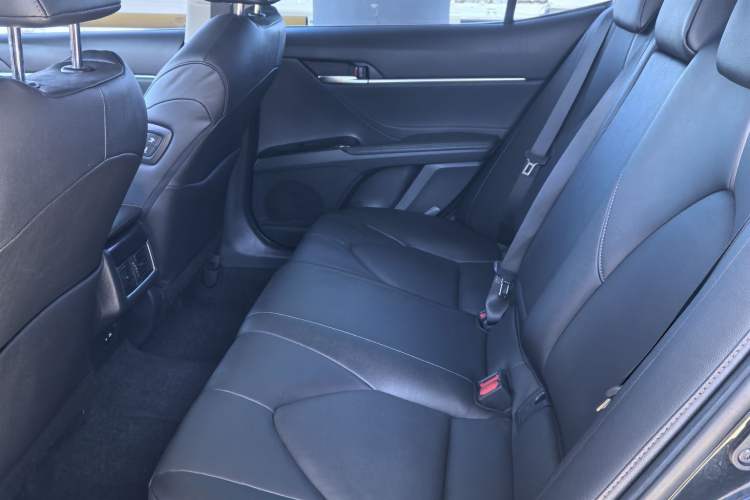 Used Toyota Camry 2021 2.5G Luxury Edition Interior 7