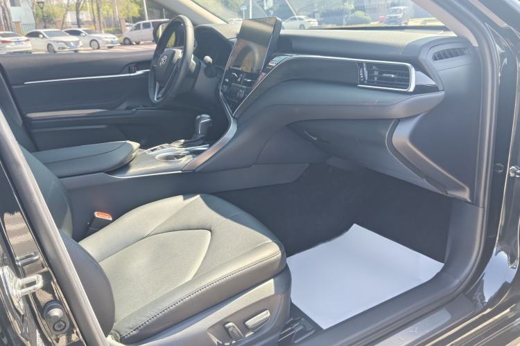 Used Toyota Camry 2021 2.5G Luxury Edition Interior 7