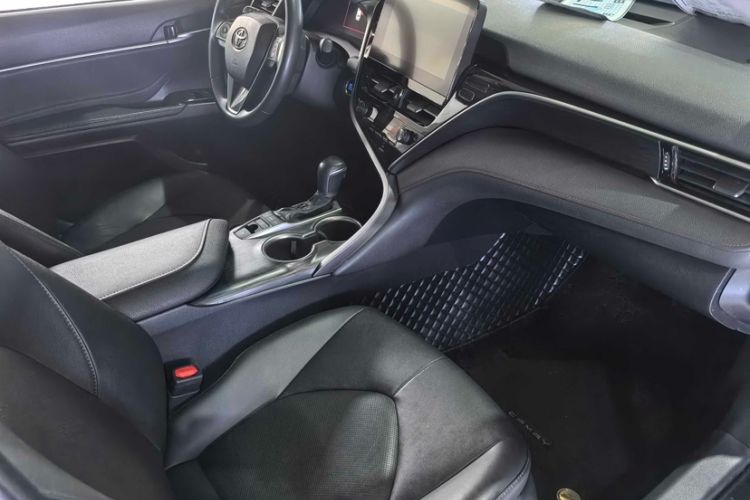 Used Toyota Camry 2021 2.5G Luxury Edition Interior 7