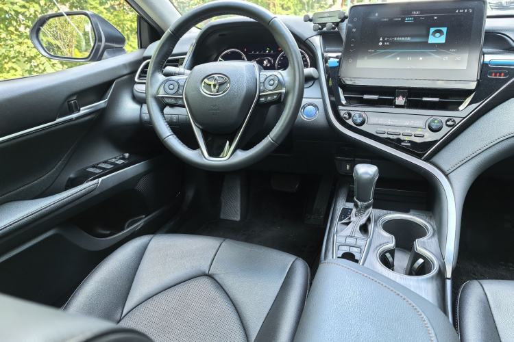 Used Toyota Camry 2021 Dual-Motor 2.5HG Luxury Edition Interior 7