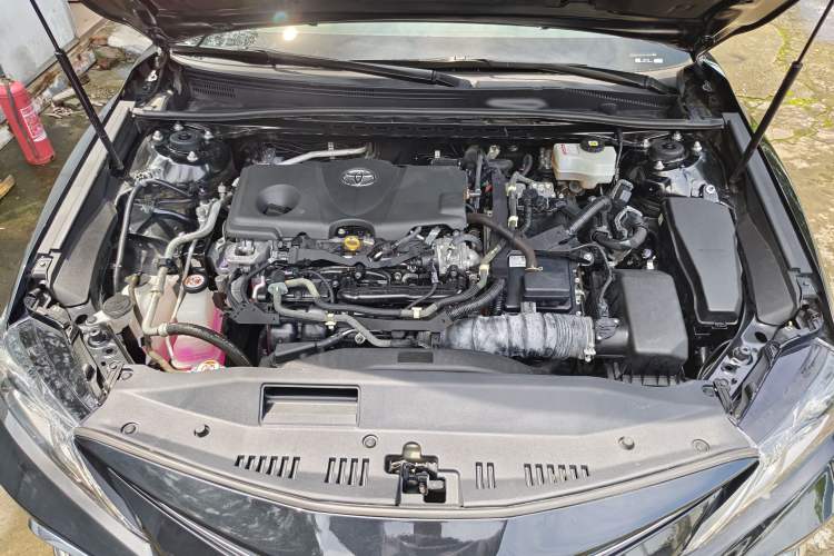 Used Toyota Camry 2021 Dual-Motor 2.5 HGVP Leading Edition Interior 8