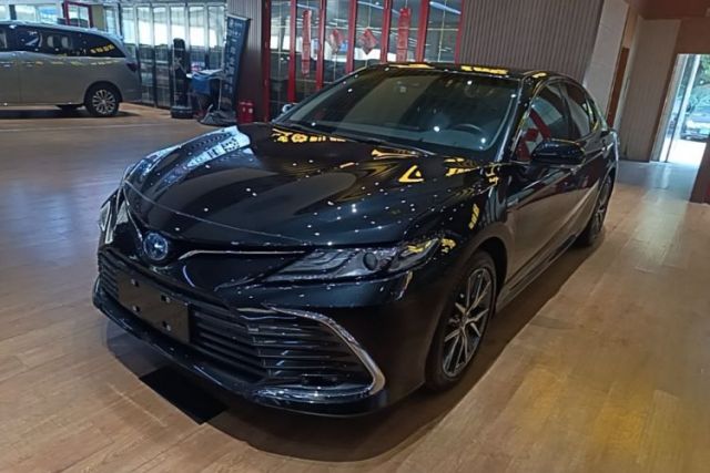 Ojetý Toyota Camry 2021 Dual-Motor 2.5HG Luxury Edition