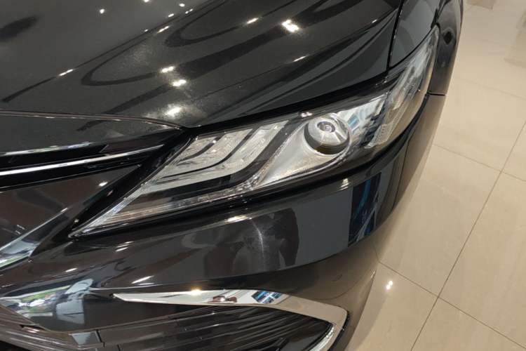 Used Toyota Camry 2021 2.0G Luxury Edition Left Front Headlight