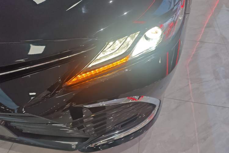 Used Toyota Camry 2021 2.0G Luxury Edition Left Front Headlight