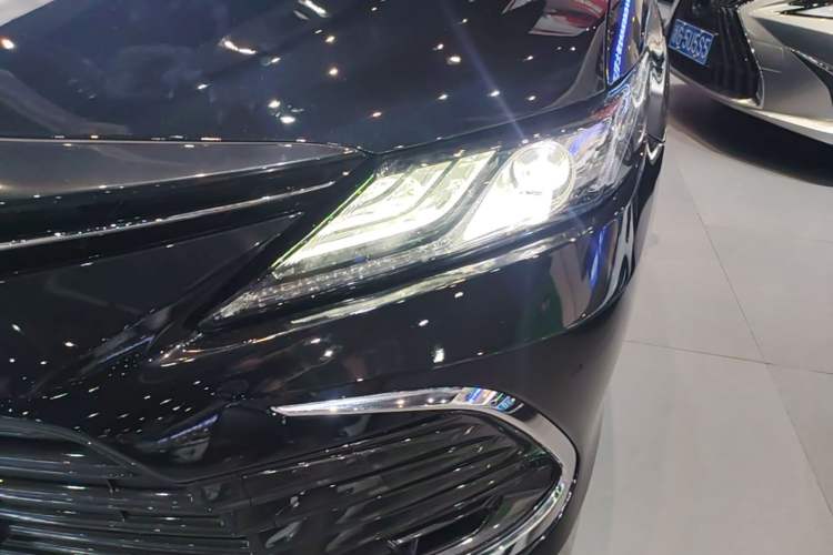 Used Toyota Camry 2021 2.0G Luxury Edition Left Front Headlight