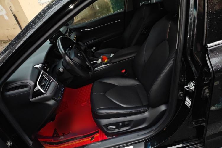 Used Toyota Camry 2021 2.5G Luxury Edition Left Front Seat