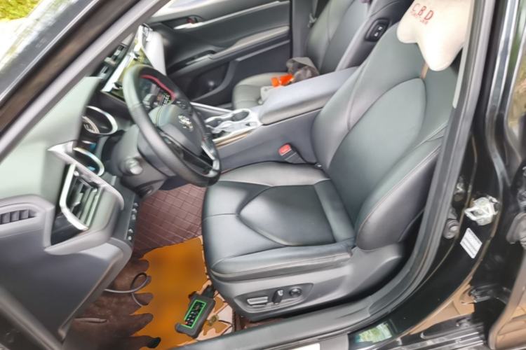 Used Toyota Camry 2021 2.0G Luxury Edition Left Front Seat