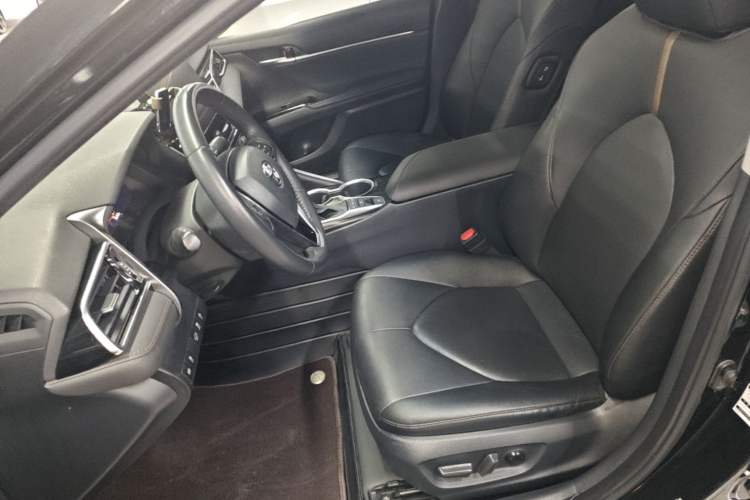 Used Toyota Camry 2021 2.5G Luxury Edition Left Front Seat