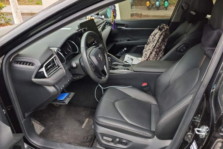 Used Toyota Camry 2021 2.0G Luxury Edition Left Front Seat