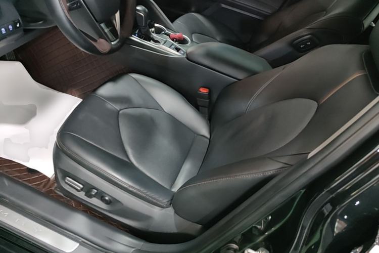 Used Toyota Camry 2021 2.0G Luxury Edition Left Front Seat