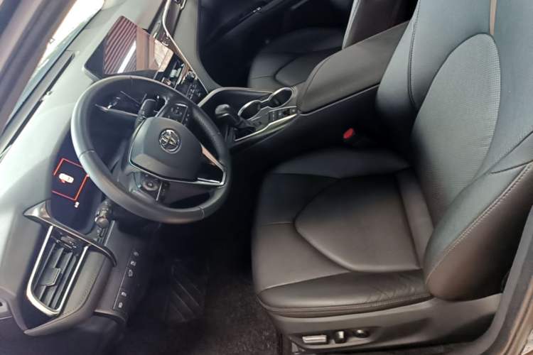 Used Toyota Camry 2021 2.5G Luxury Edition Left Front Seat