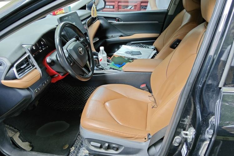 Used Toyota Camry 2021 2.5G Luxury Edition Left Front Seat