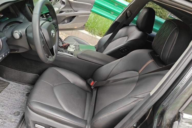 Used Toyota Camry 2021 2.5G Luxury Edition Left Front Seat