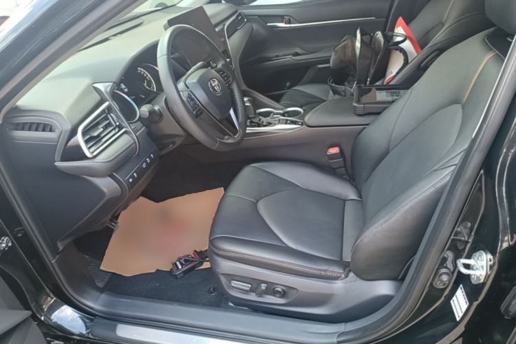 Used Toyota Camry 2021 2.0G Luxury Edition Left Front Seat