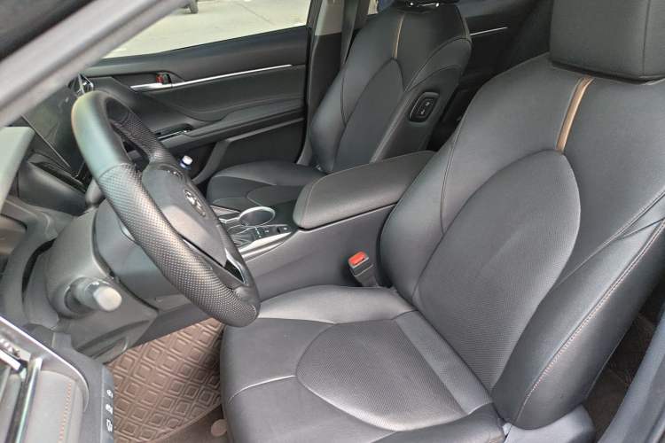 Used Toyota Camry 2021 2.5G Luxury Edition Left Front Seat