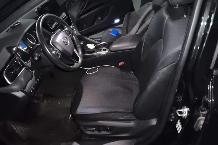 Used Toyota Camry 2021 2.0G Luxury Edition Left Front Seat