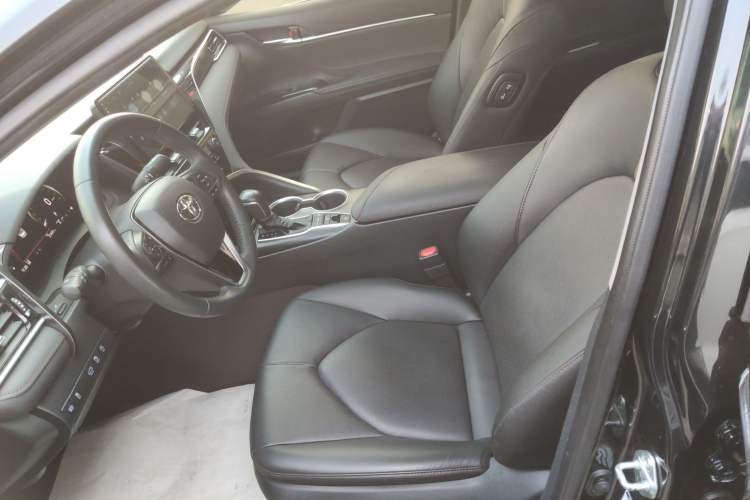Used Toyota Camry 2021 2.5G Luxury Edition Left Front Seat