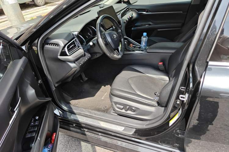 Used Toyota Camry 2021 2.0G Luxury Edition Left Front Seat