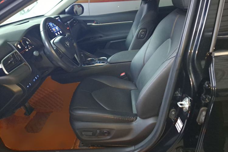 Used Toyota Camry 2021 2.5G Luxury Edition Left Front Seat