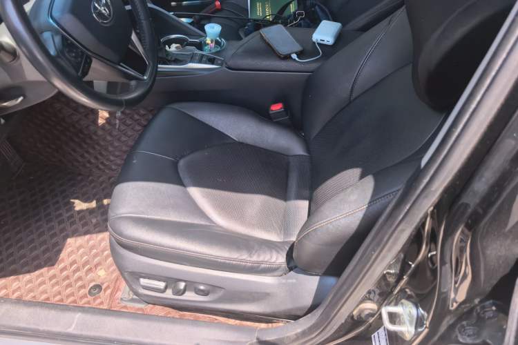 Used Toyota Camry 2021 2.5G Luxury Edition Left Front Seat