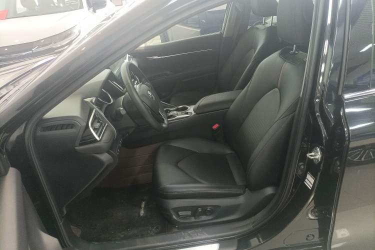Used Toyota Camry 2021 2.0G Luxury Edition Left Front Seat