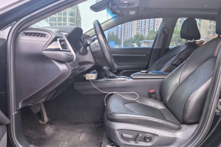 Used Toyota Camry 2021 2.5G Luxury Edition Left Front Seat