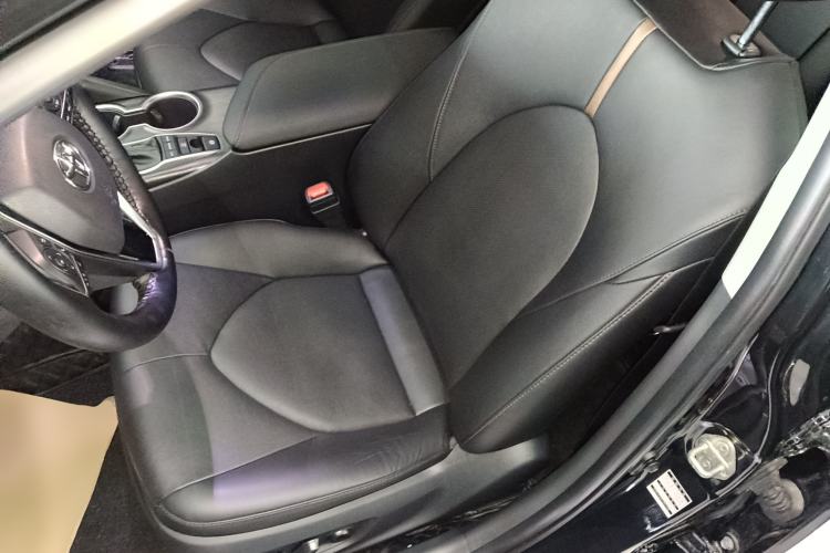 Used Toyota Camry 2021 2.5G Luxury Edition Left Front Seat