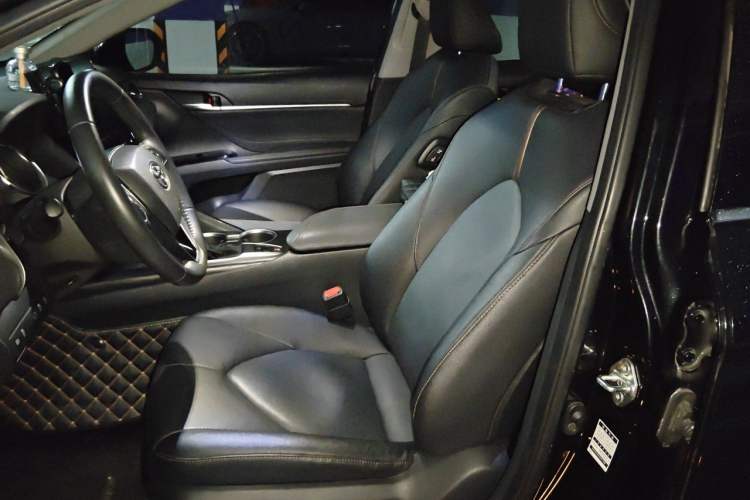 Used Toyota Camry 2021 2.0G Luxury Edition Left Front Seat
