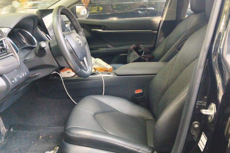 Used Toyota Camry 2021 2.0G Luxury Edition Left Front Seat
