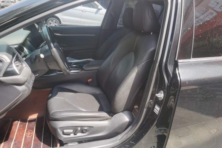 Used Toyota Camry 2021 2.0G Luxury Edition Left Front Seat
