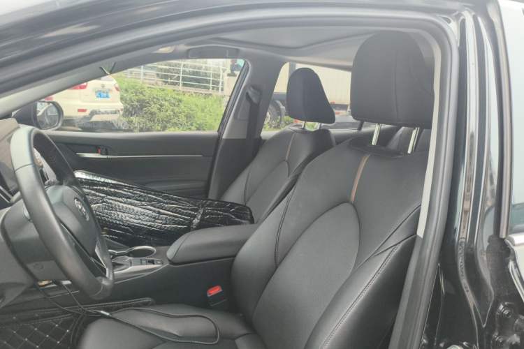 Used Toyota Camry 2021 2.0G Luxury Edition Left Front Seat