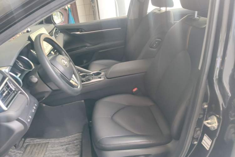 Used Toyota Camry 2021 2.0G Luxury Edition Left Front Seat