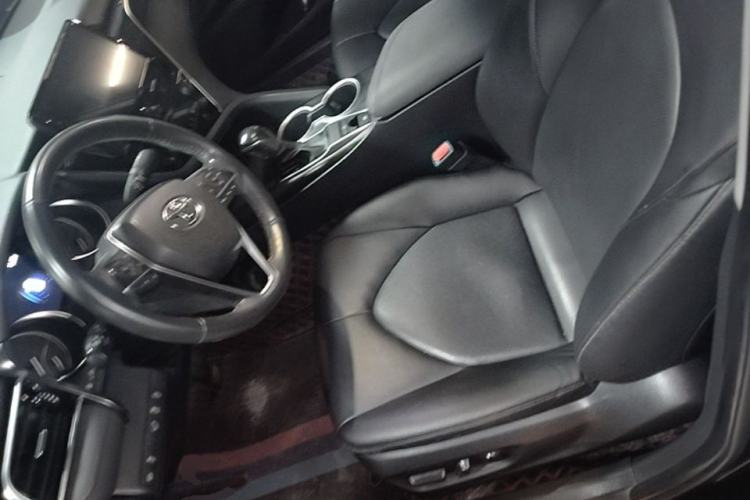 Used Toyota Camry 2021 2.0G Luxury Edition Left Front Seat
